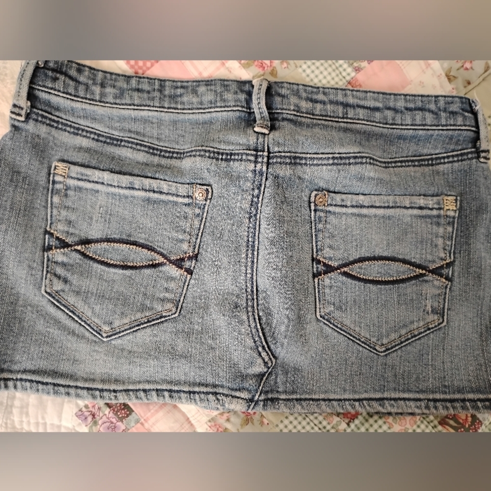 Stylish Arbercombe and Fitch Denim Mini Skirt with Pocket Detail